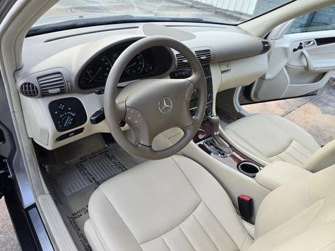 Used 2007 Mercedes-Benz C 280 Sedan image 17