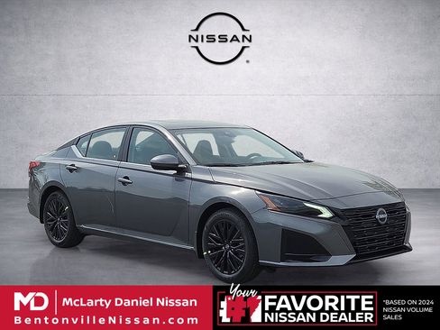 New 2026 Nissan Altima 2.5 SV FWD image 1