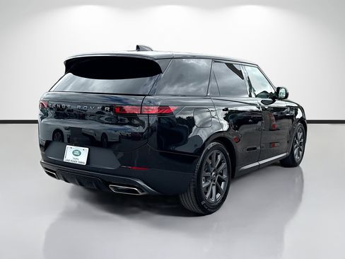 Used 2025 Land Rover Range Rover Sport image 5