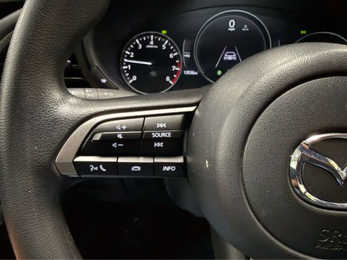 Used 2025 MAZDA MAZDA3 s Sport FWD image 12