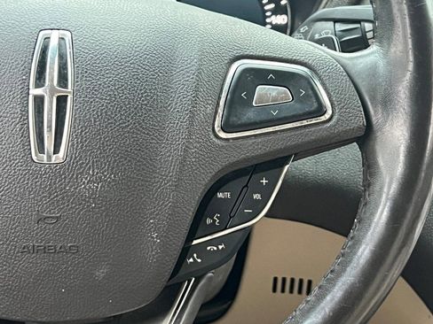 Used 2019 Lincoln MKC Select w/ Select Plus Package image 20