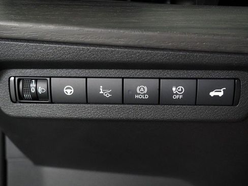 Used 2023 Nissan Ariya Empower+ image 28