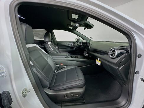 New 2026 Chevrolet Blazer EV LT FWD image 28