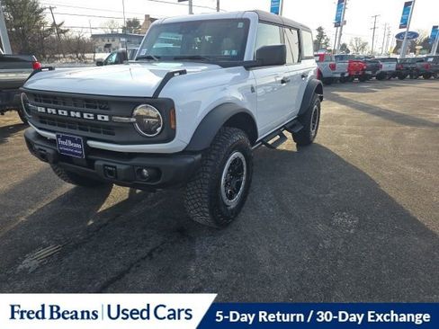 Certified 2023 Ford Bronco Black Diamond w/ Sasquatch Package image 3