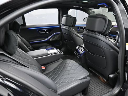 Used 2026 Mercedes-Benz S 580 4MATIC Sedan image 28