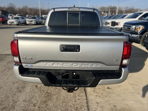 Used 2022 Toyota Tacoma SR image 8