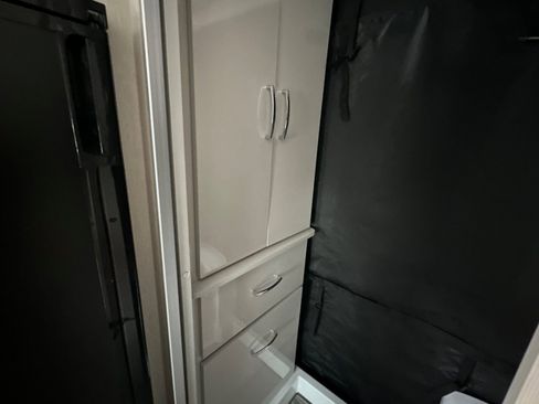 Used 2023 Mercedes-Benz Sprinter 2500 image 44