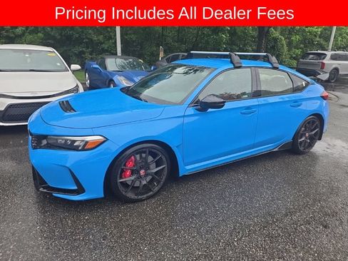 Used 2024 Honda Civic Type R image 3