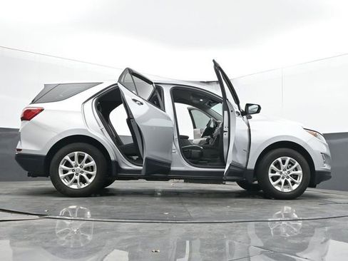 Used 2018 Chevrolet Equinox LS FWD image 71