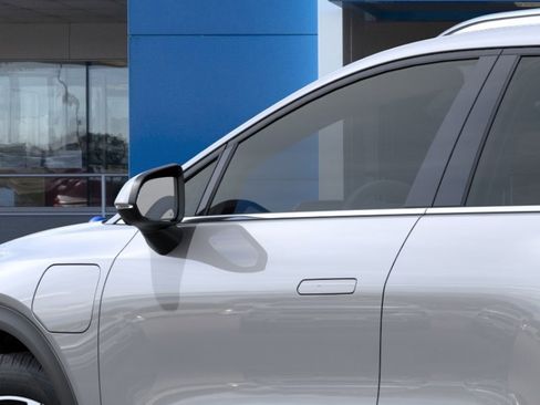 New 2026 Chevrolet Equinox EV LT FWD image 37