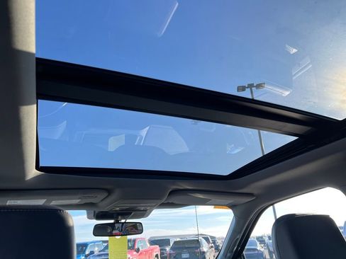 Used 2023 Ford F150 Lariat w/ Equipment Group 502A High image 26