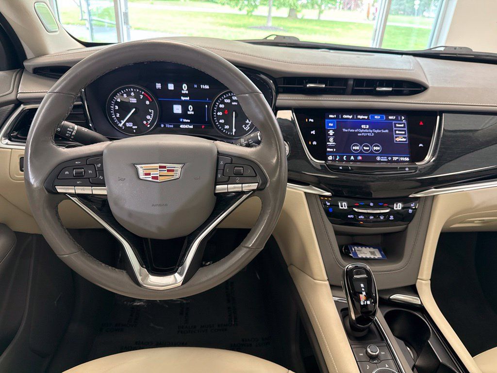 Certified 2023 Cadillac XT6 Premium Luxury w/ Technology Package AWD/4WD image 17