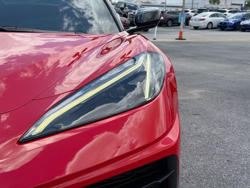 Used 2021 Chevrolet Corvette Stingray Convertible w/ Z51 Performance Package RWD image 9