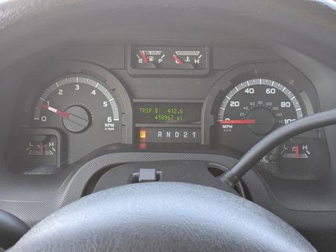 Used 2014 Ford E-350 and Econoline 350 XLT image 26