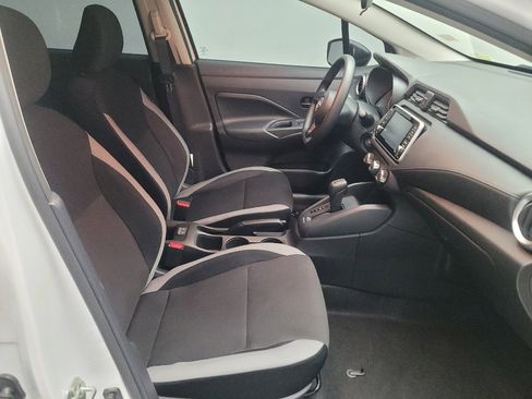 Used 2025 Nissan Versa S w/ Trunk Package image 21