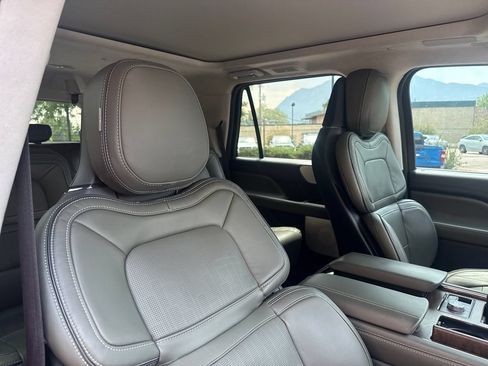 Used 2023 Lincoln Navigator Black Label AWD/4WD image 32