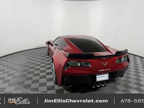 Used 2015 Chevrolet Corvette Z06 w/ 2LZ Preferred Equipment Group image 8