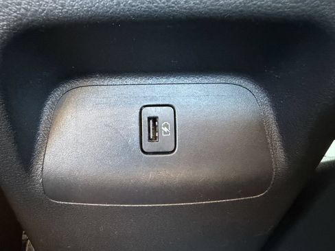 Used 2024 Nissan Sentra SR w/ SR Premium Package FWD image 38