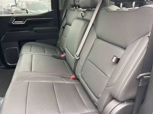 New 2026 GMC Sierra 1500 SLT w/ SLT Premium Package RWD image 25