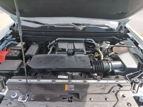 Used 2025 Chevrolet Colorado W/T w/ Advanced Trailering Package AWD/4WD image 33
