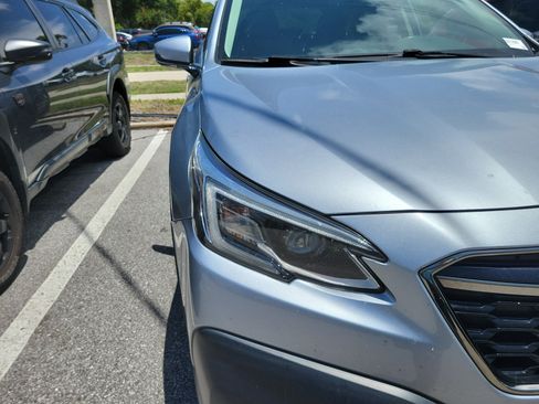 Used 2020 Subaru Outback Limited AWD/4WD image 7