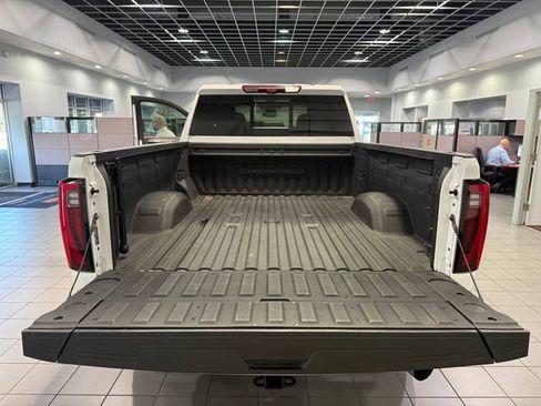 Used 2024 GMC Sierra 2500 Denali w/ Denali Reserve Package image 9