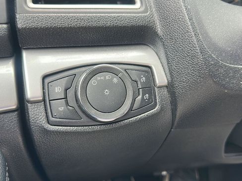 Used 2017 Ford Explorer XLT AWD/4WD image 21