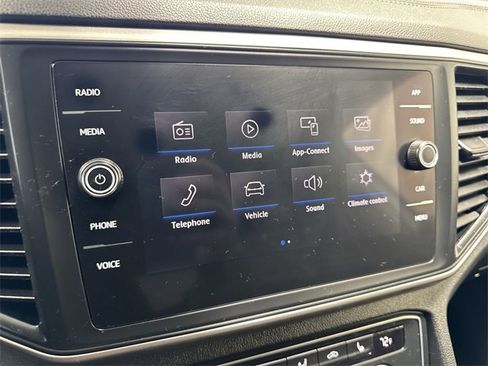 Used 2021 Volkswagen Atlas SE image 17