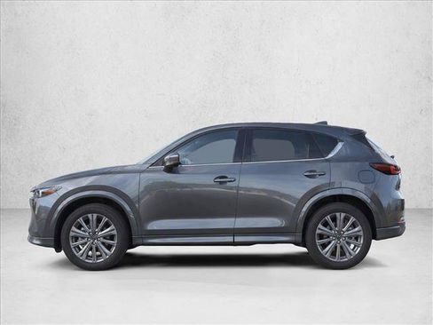 Used 2023 MAZDA CX-5 Signature AWD/4WD image 4
