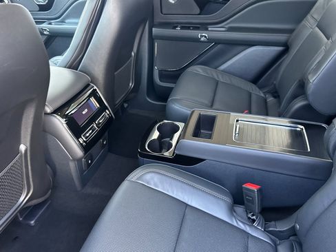 New 2025 Lincoln Aviator Reserve image 11