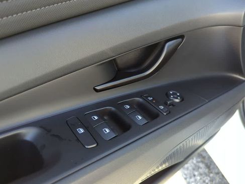 New 2026 Hyundai Elantra Sport image 17