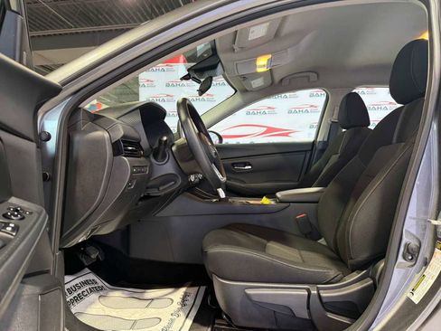 Used 2025 Nissan Sentra SV image 23