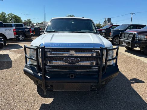 Used 2015 Ford F250 XLT w/ XLT Value Package image 7