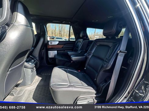 Used 2019 Lincoln Navigator Reserve image 20