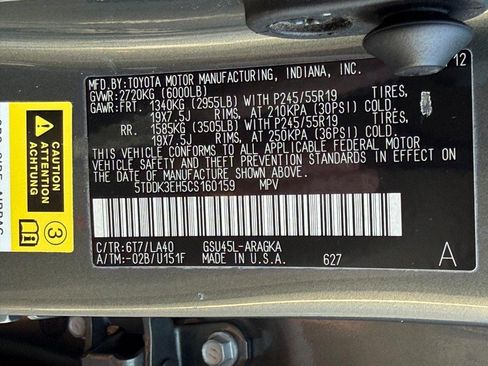 Used 2012 Toyota Highlander Limited w/ Tow Pkg AWD/4WD image 31