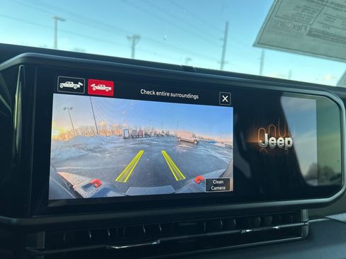 New 2026 Jeep Gladiator Mojave w/ Technology Group image 35