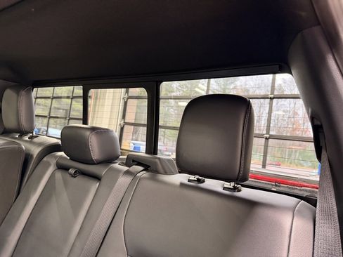 Used 2023 Ford F150 Lariat w/ Equipment Group 502A High image 19