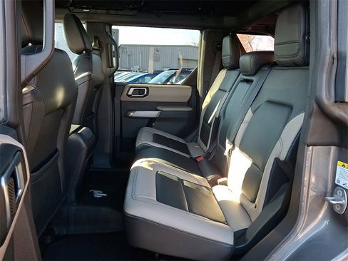 Certified 2022 Ford Bronco Wildtrak image 10