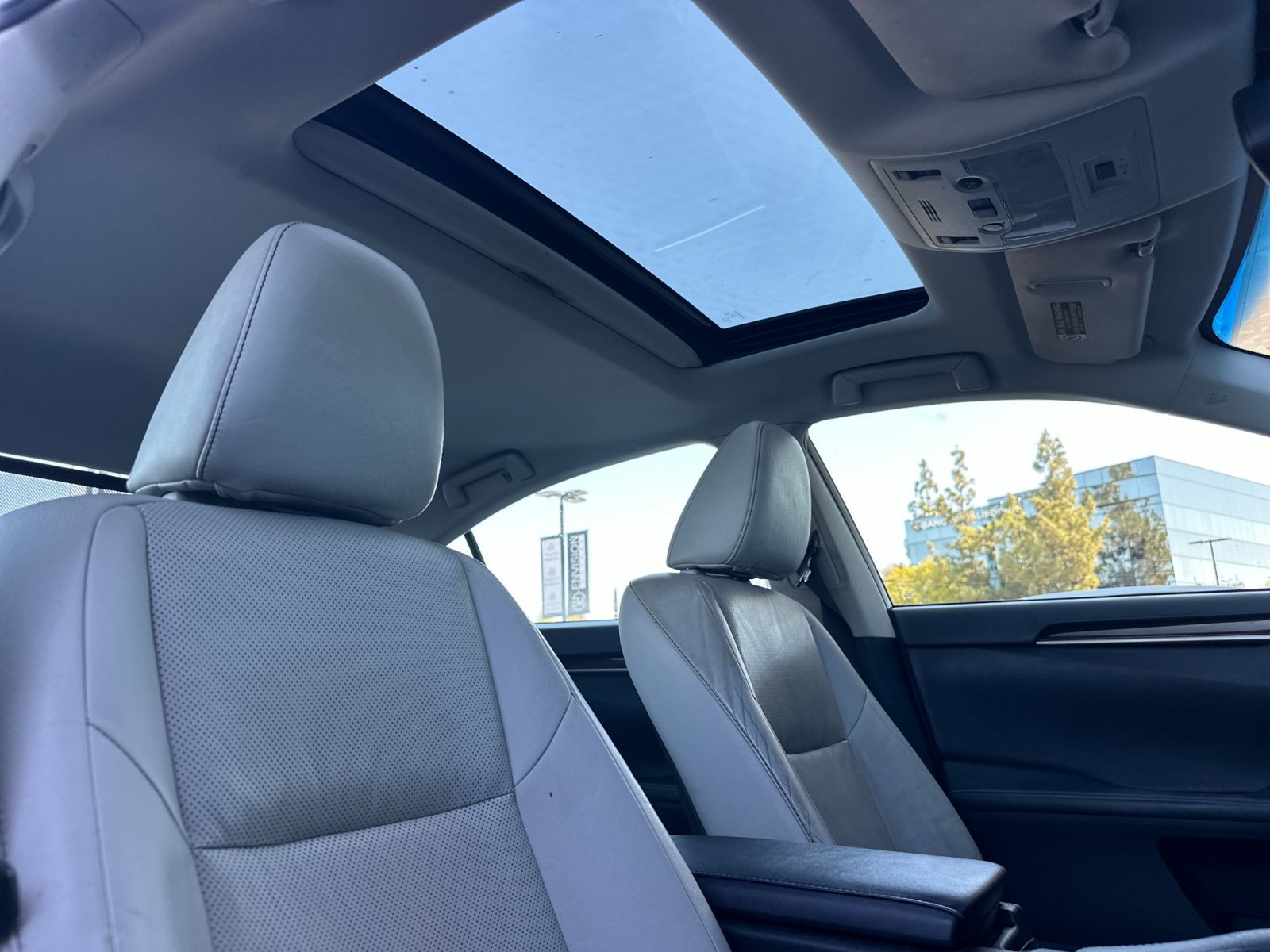 Used 2014 Lexus ES 350 w/ Luxury Package FWD image 14