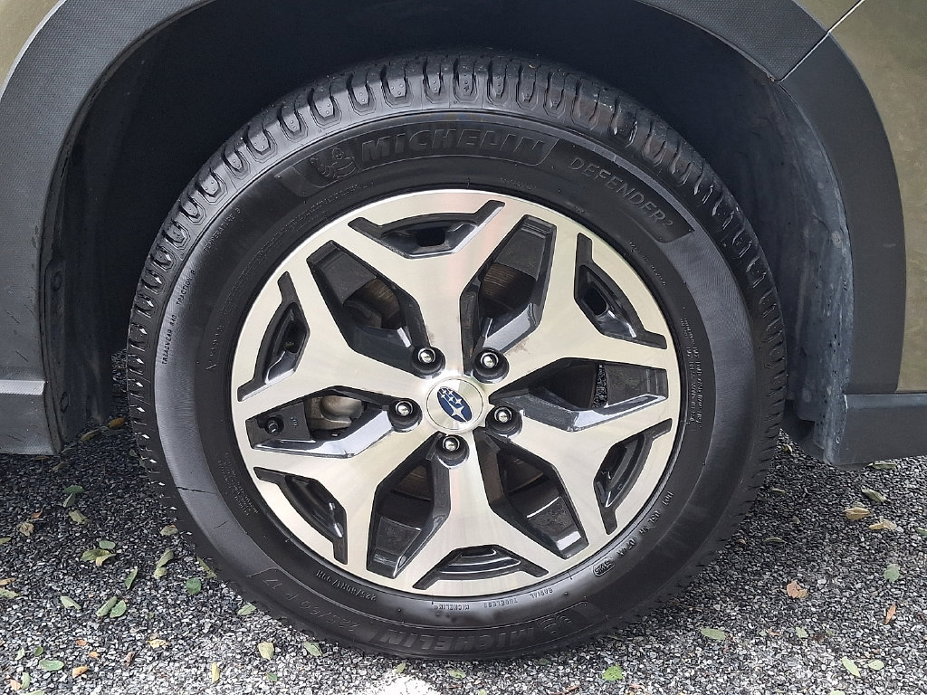 Certified 2023 Subaru Forester Premium AWD/4WD image 9