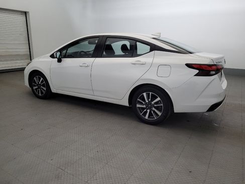 Used 2025 Nissan Versa SV FWD image 3