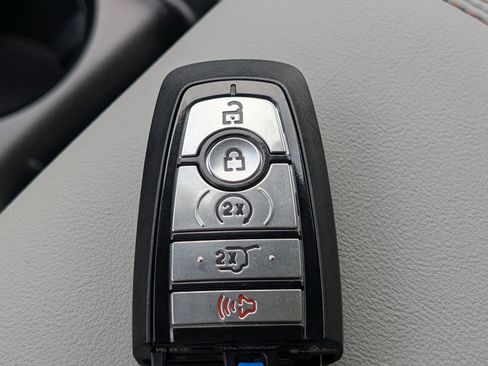 New 2026 Ford Explorer Active w/ Active Comfort Package image 30