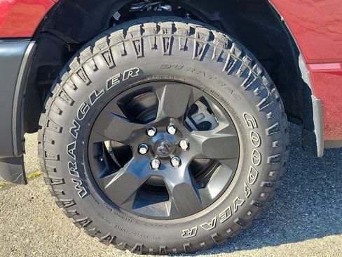 Certified 2025 RAM 1500 Warlock AWD/4WD image 8