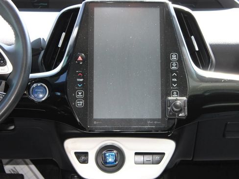 Used 2018 Toyota Prius Prime Premium FWD image 24