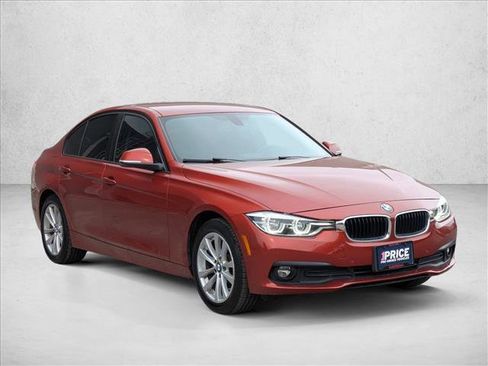 Used 2018 BMW 320i xDrive Sedan image 3