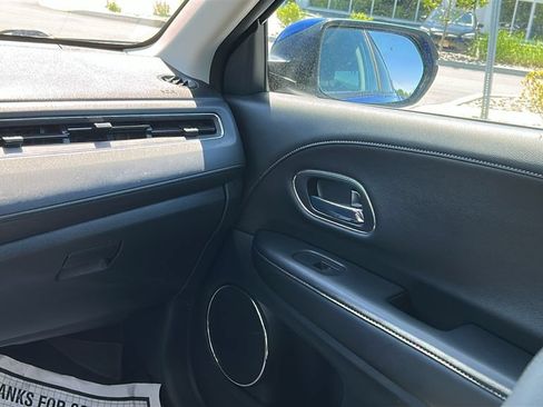 Used 2021 Honda HR-V EX-L image 25