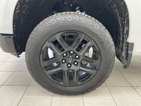 New 2026 Chevrolet Silverado 1500 LT Trail Boss w/ Dark Appearance Package AWD/4WD image 8