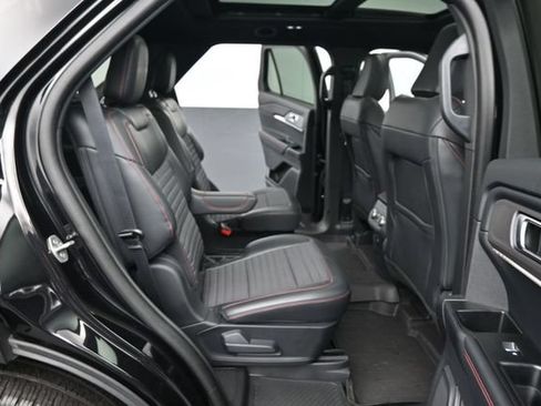 Certified 2025 Ford Explorer ST-Line w/ Premium Package AWD/4WD image 26
