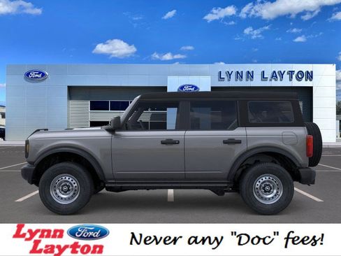 New 2025 Ford Bronco 4-Door image 3