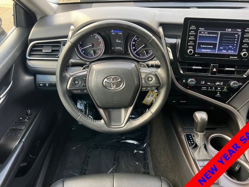 Used 2023 Toyota Camry SE image 15